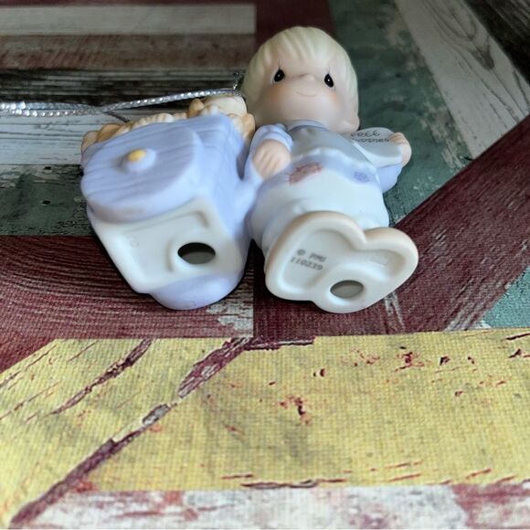 Precious Moments God Loveth a Cheerful Giver 25th Anniversary Ornament EUC RARE - Picture 8 of 9